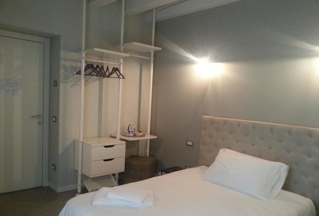 Corte Merighi Charming Rooms Verona Phòng bức ảnh