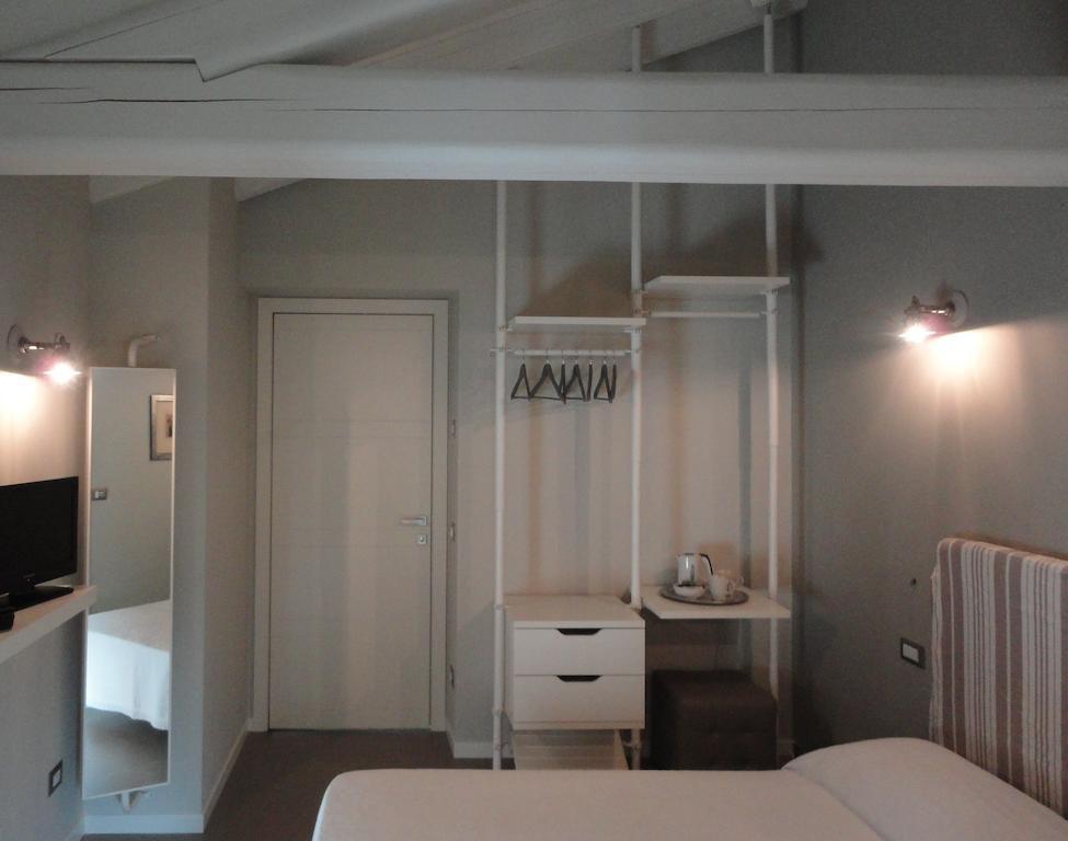 Corte Merighi Charming Rooms Verona Phòng bức ảnh