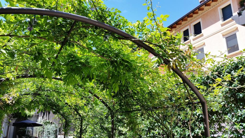 Corte Merighi Charming Rooms Verona Ngoại thất bức ảnh